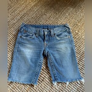 ⚜️ TRUE RELIGION BILLY SHORTS SIZE 28 ⚜️
